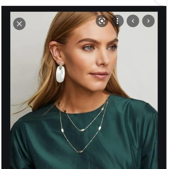 KENDRA Scott Ivory Silver Oval Drop Mother of Pearl Statement Earrings - Picture 9 of 10